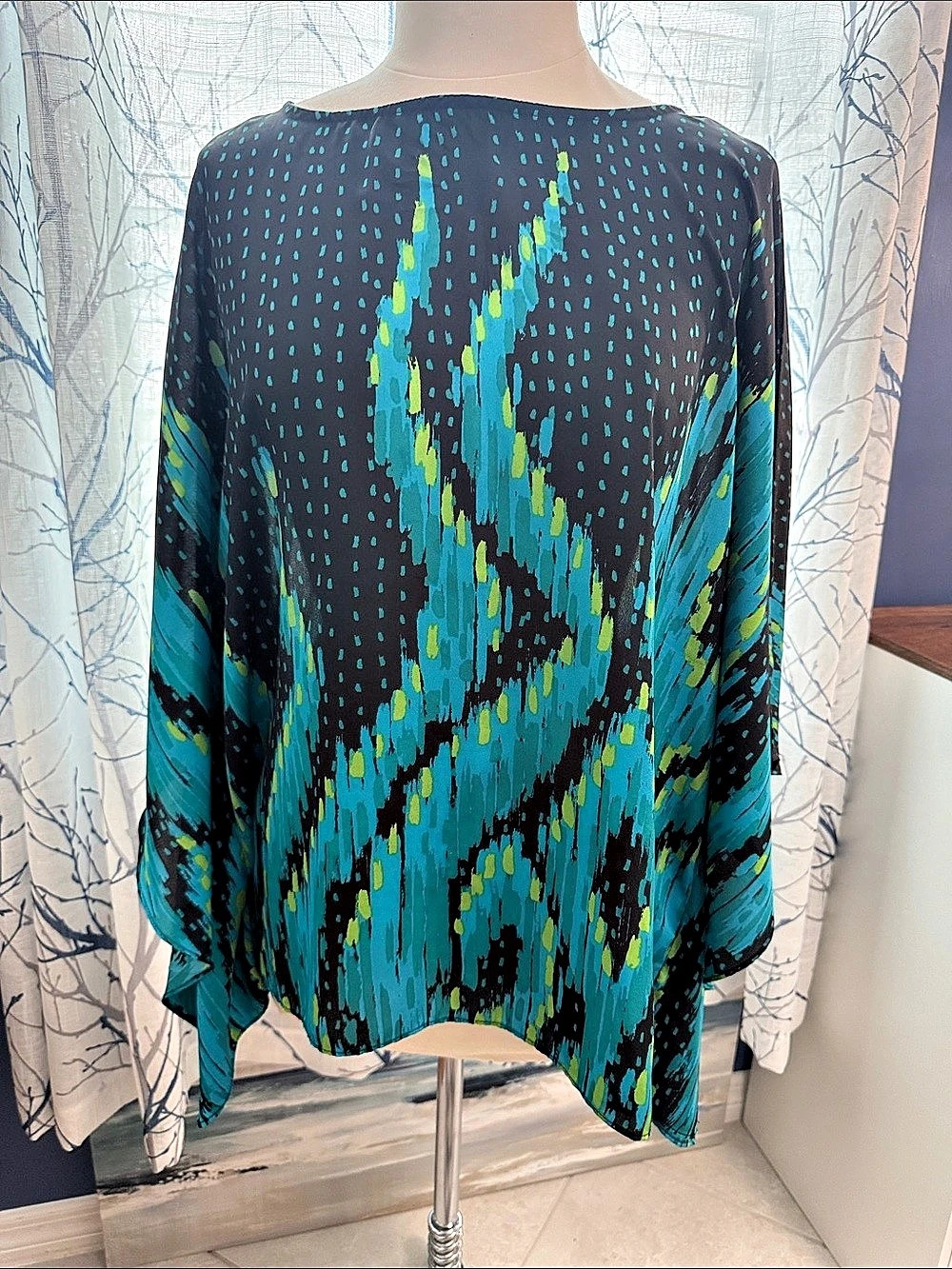 Bob Mackie Abstract Print Tunic Black Blue Large Like New